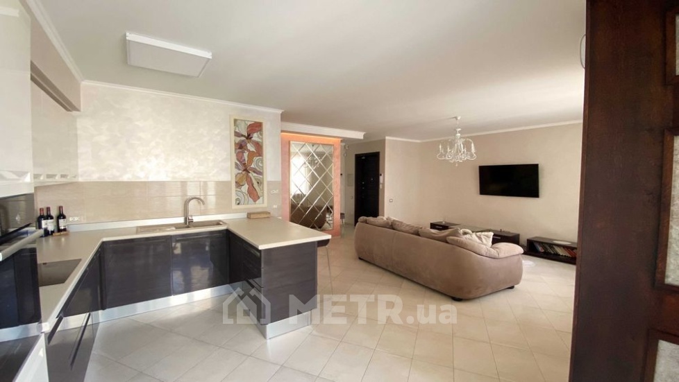 Фото квартиры, г. Одесса, ул. Кленовая 2А (20961-13)