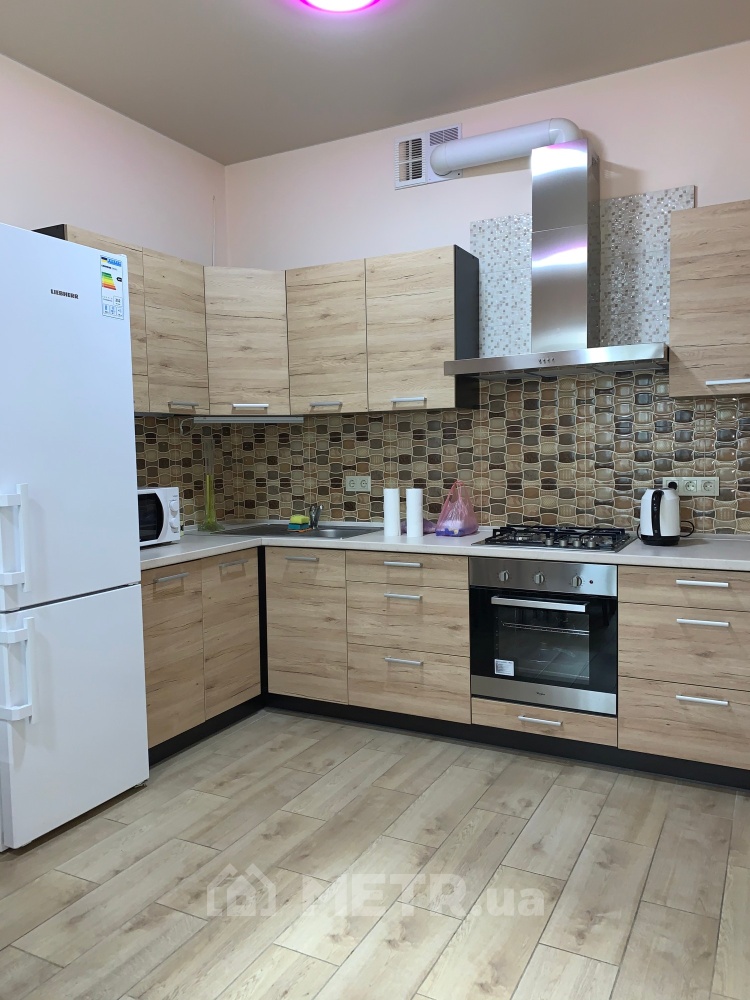 Фото квартиры, г. Черноморск, ул. Парусная 1Н (21095-2)