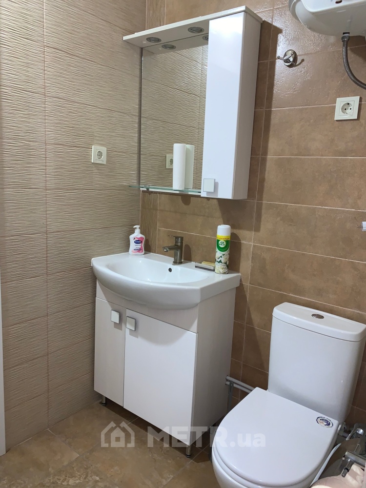 Фото квартиры, г. Черноморск, ул. Парусная 1Н (21095-8)