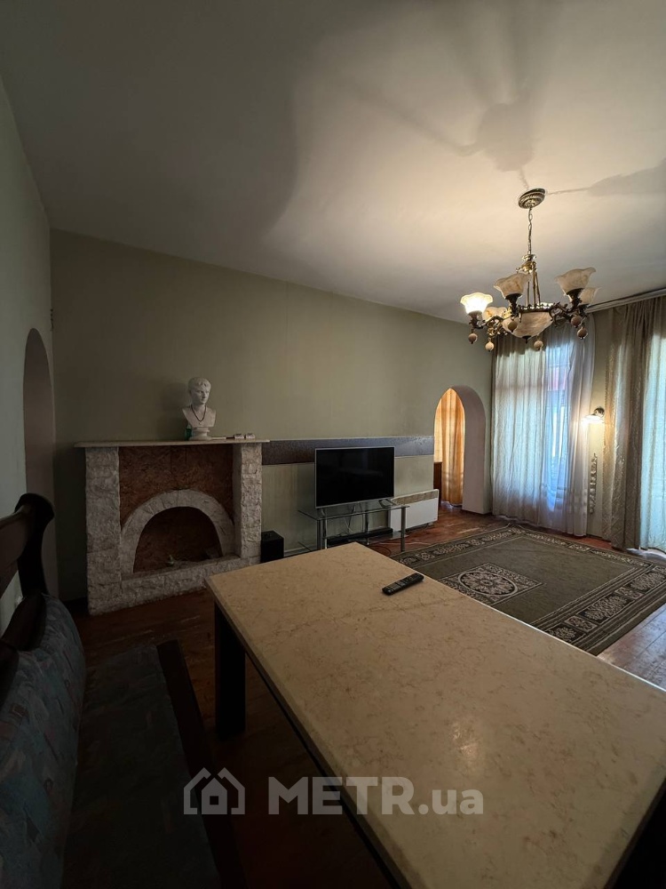 Фото квартиры, г. Одесса, ул. Дерибасовская 1 (21189-6)