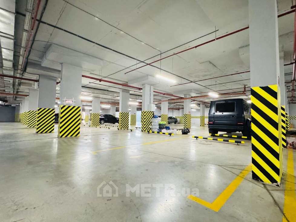 Фото места в подземном паркинге, г. Одесса, 45 Жемчужина, ул. Каманина (21201-1)
