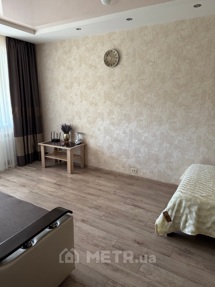 Фото квартиры, г. Черноморск, проспект Мира 23 (560-4)