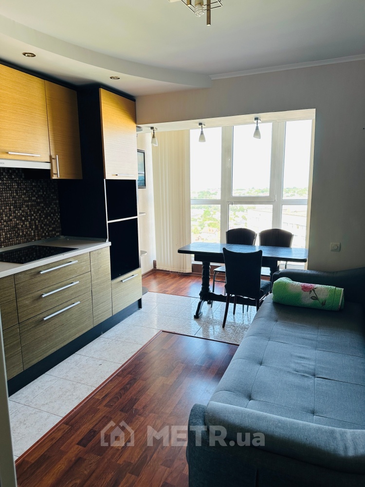 Фото квартиры, г. Черноморск, ул. 1 Мая 19 (21284-4)