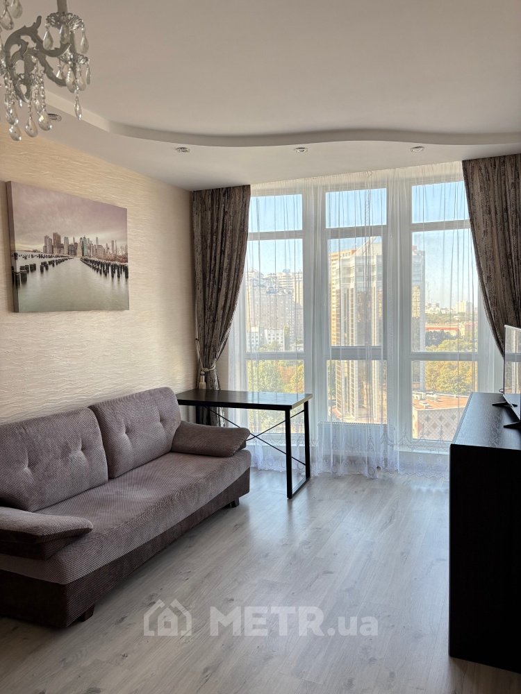 Фото квартиры, г. Одесса, проспект Гагарина 19 (19385-1)