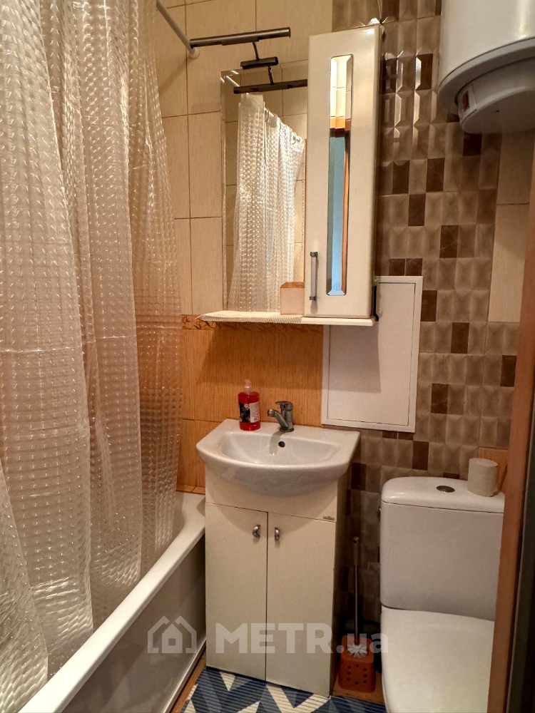 Фото квартиры, г. Черноморск, ул. Спортивная 3 (21334-8)