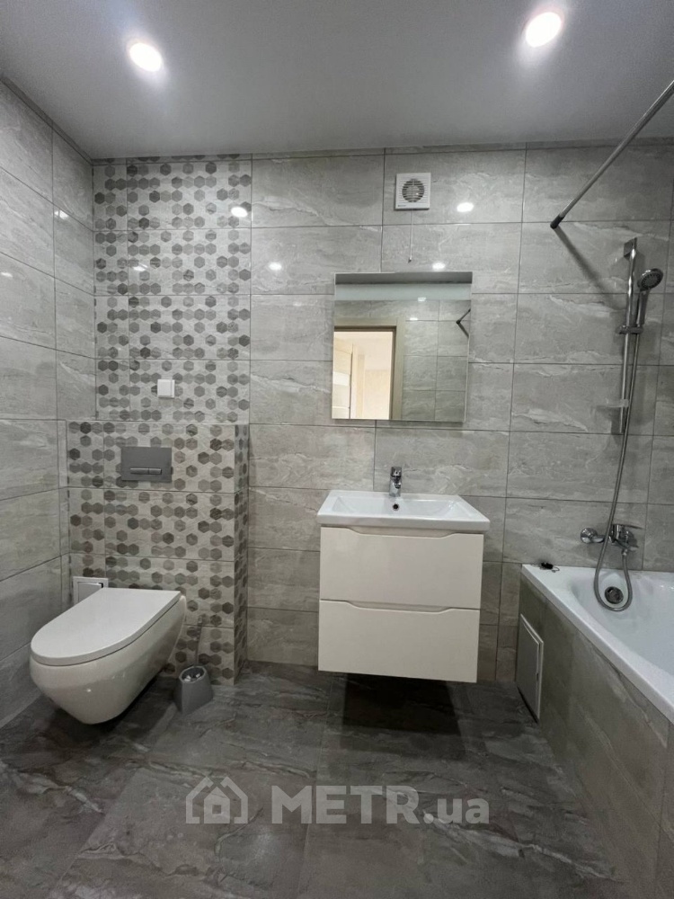 Фото квартиры, г. Черноморск, ул. Парусная 1О (21361-5)