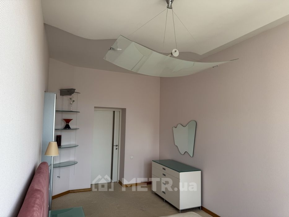 Фото квартиры, г. Одесса, ул. Вице-адмирала Азарова 13 (21374-10)