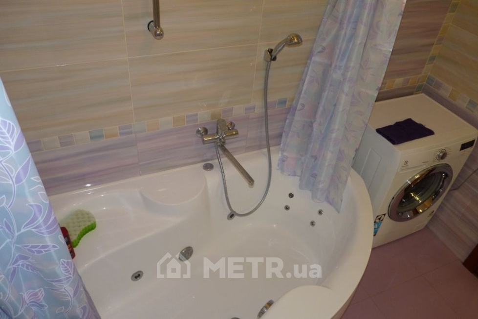 Фото квартиры, г. Одесса, ул. Среднефонтанская 19Б (21378-13)