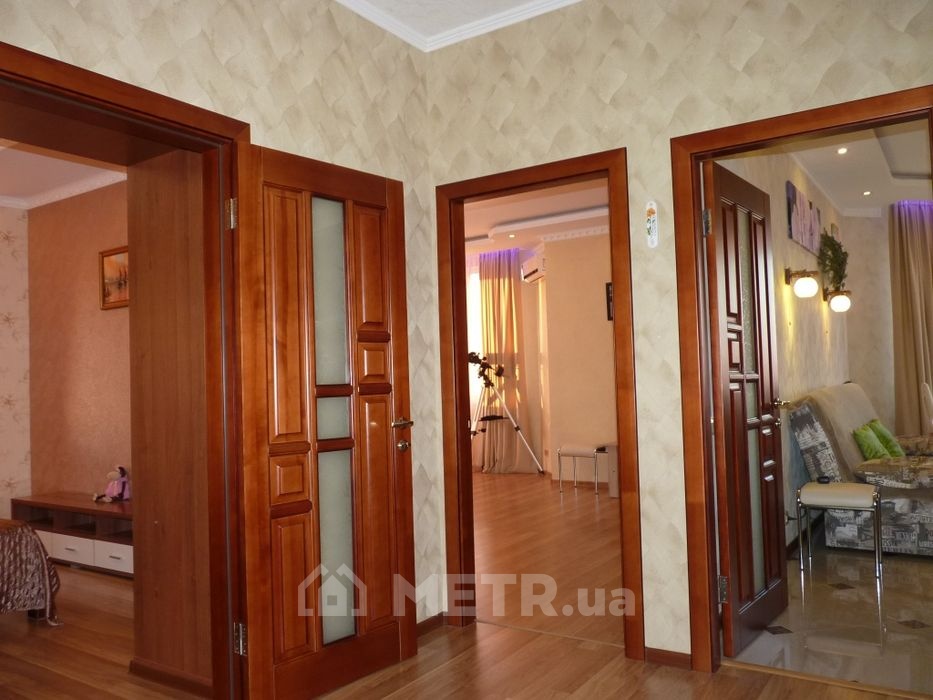 Фото квартиры, г. Одесса, ул. Среднефонтанская 19Б (21378-17)