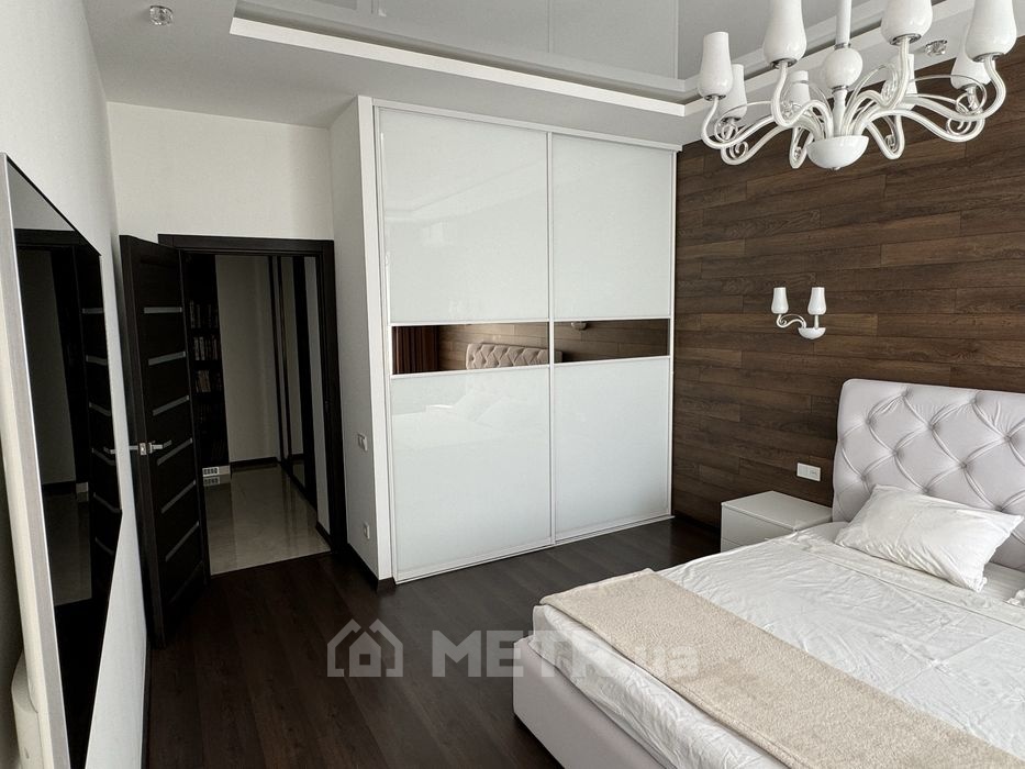 Фото квартиры, г. Черноморск, пер. Хантадзе 3 (21382-3)