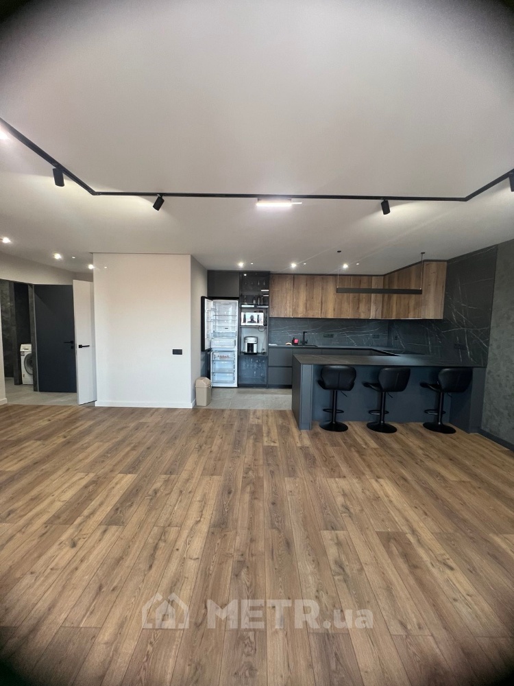 Фото квартиры, г. Черноморск, ул. Парусная 1О (21449-4)