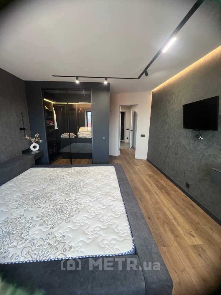 Фото квартиры, г. Черноморск, ул. Парусная 1О (21449-8)