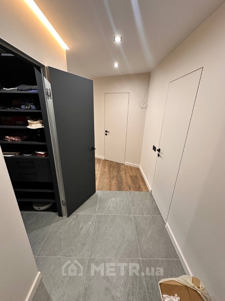 Фото квартиры, г. Черноморск, ул. Парусная 1О (21449-13)