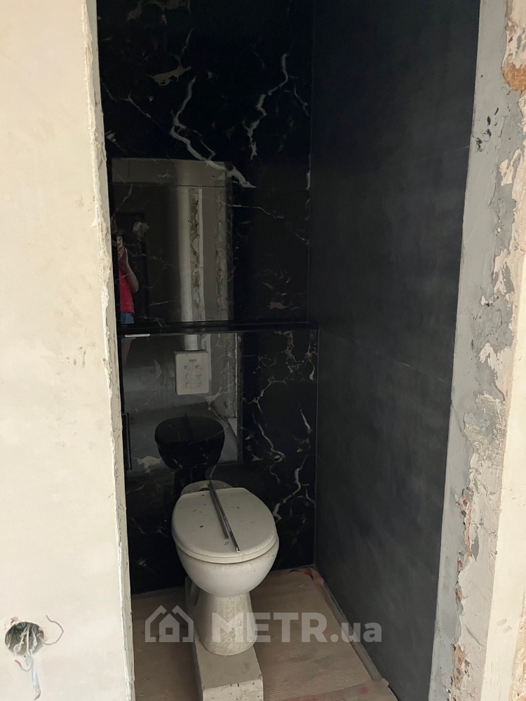 Фото квартири, смт Великодолинське, вул. Маріїнська 9 (21451-11)