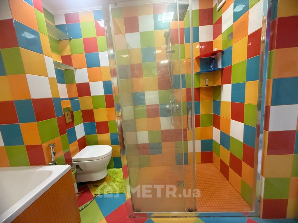 Фото квартиры, г. Черноморск, ул. Лазурная 7 (21465-9)