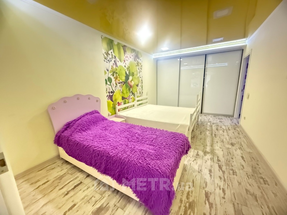 Фото квартиры, г. Черноморск, ул. Лазурная 7 (21465-8)