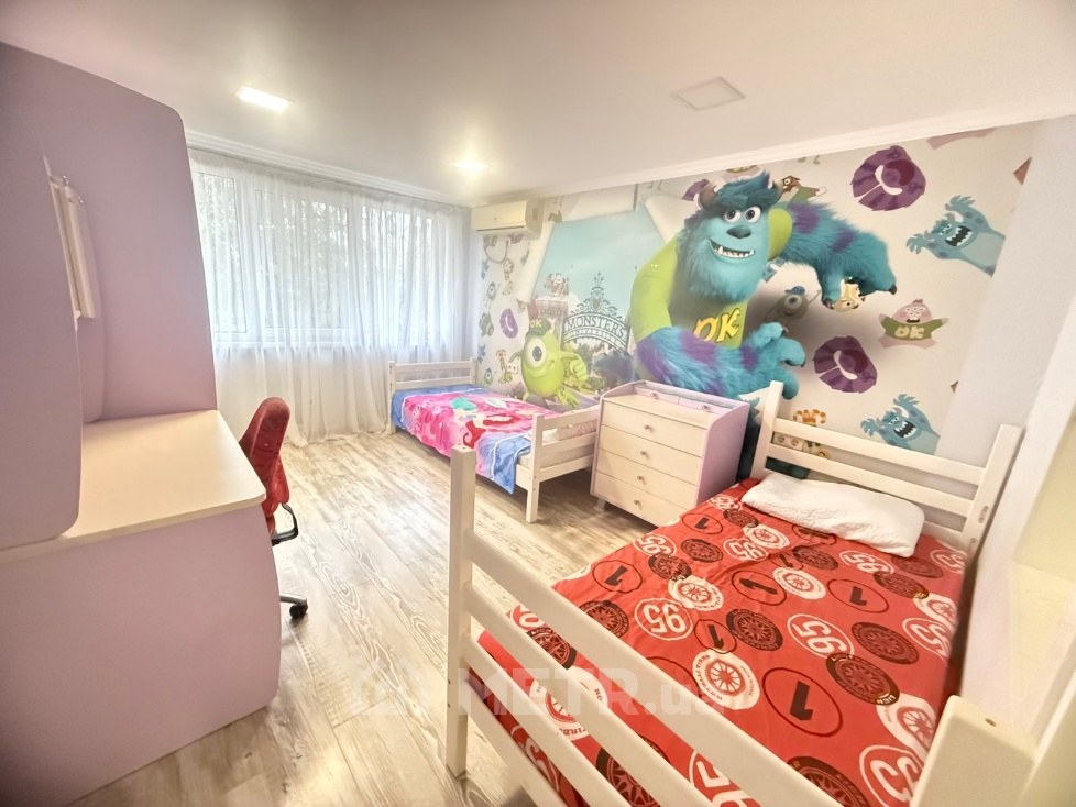 Фото квартиры, г. Черноморск, ул. Лазурная 7 (21465-5)