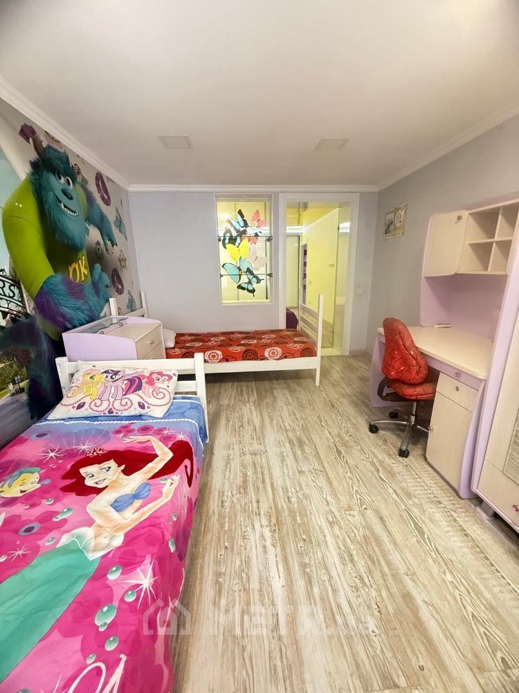 Фото квартиры, г. Черноморск, ул. Лазурная 7 (21465-6)