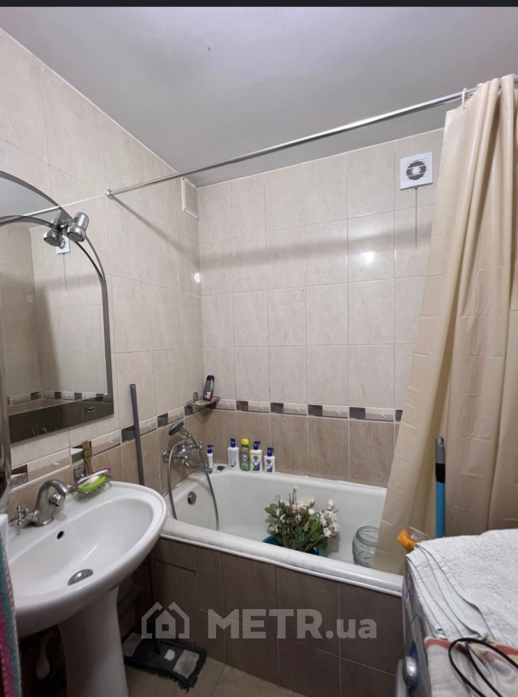 Фото квартиры, г. Черноморск, проспект Мира 35Б (21470-6)