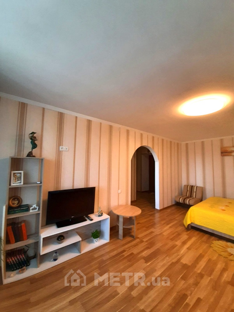 Фото квартиры, г. Черноморск, проспект Мира 35Г (18325-3)