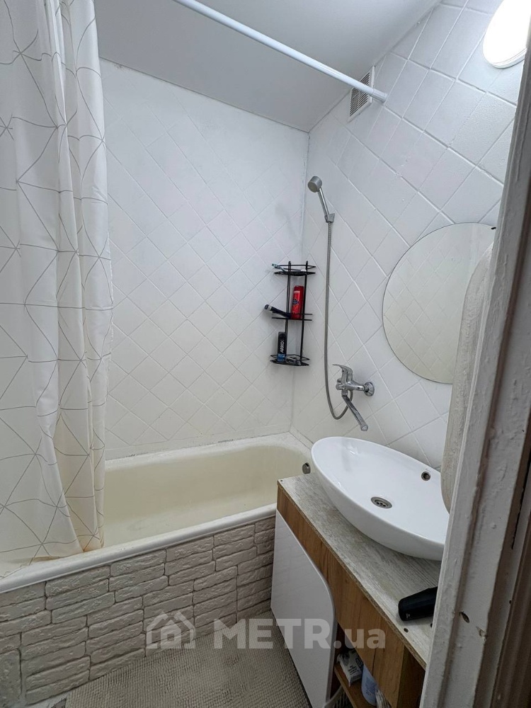 Фото квартиры, г. Черноморск, ул. Парусная 5 (21528-8)