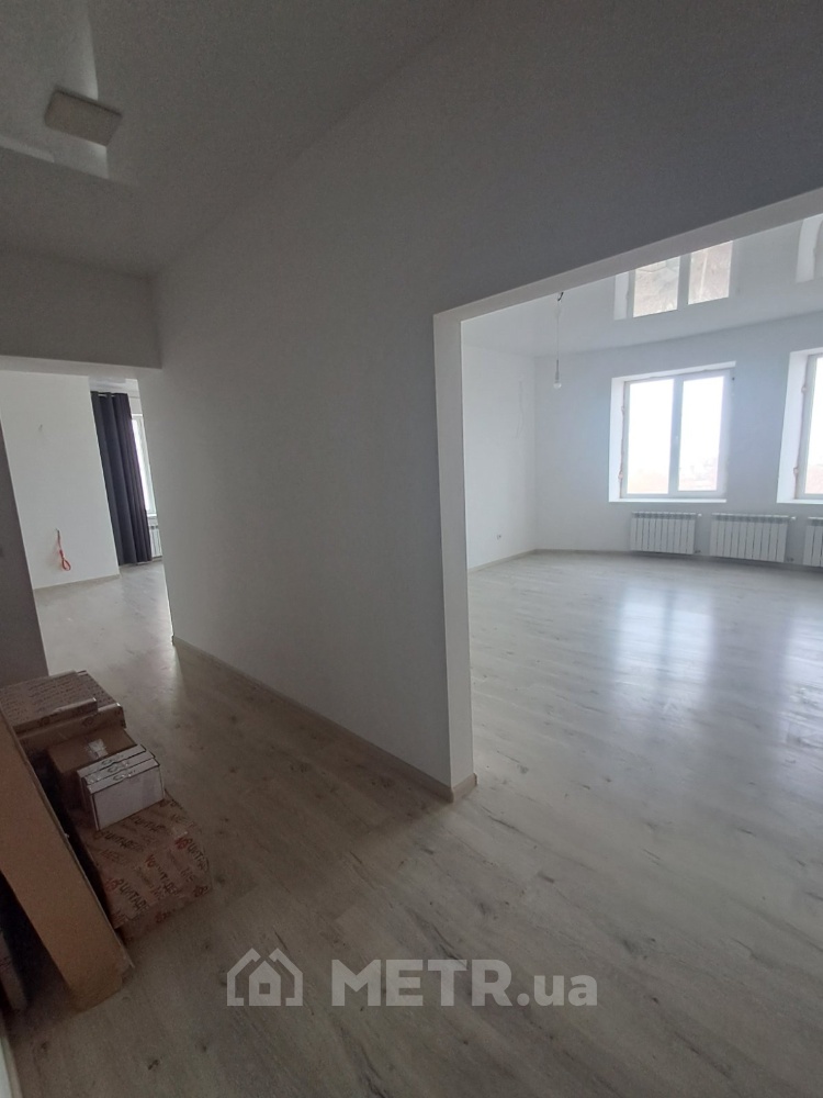 Фото квартиры, г. Черноморск, пер. Хантадзе 8 (21526-2)