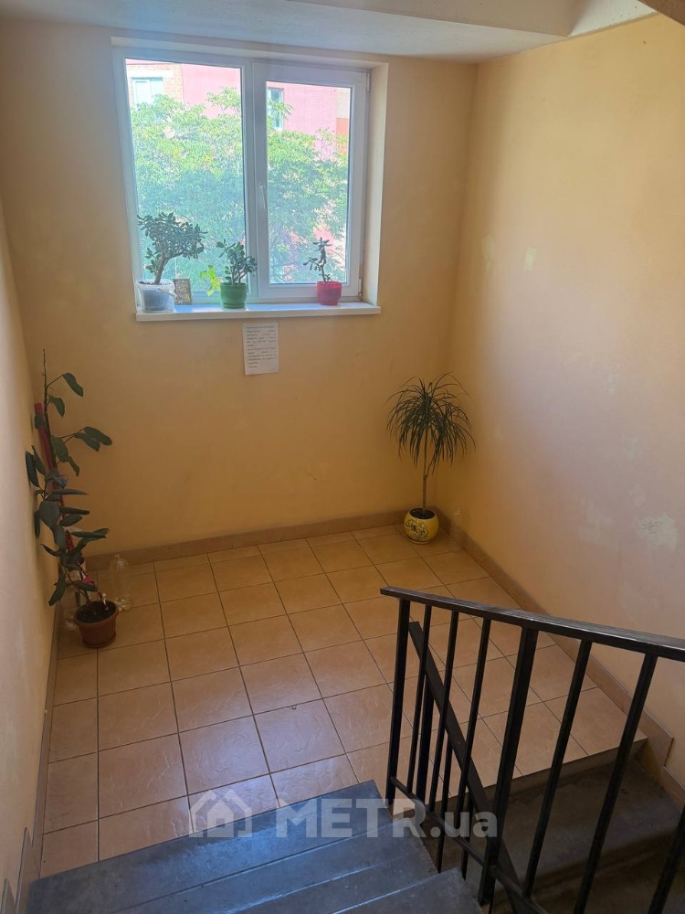 Фото квартиры, г. Черноморск, ул. Парковая 48А (21531-10)