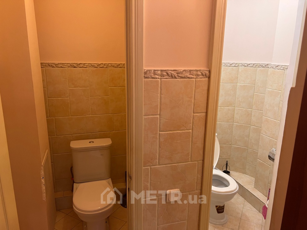 Фото коммерческой недвижимости, г. Одесса, ул. Тенистая 15 (21541-21)