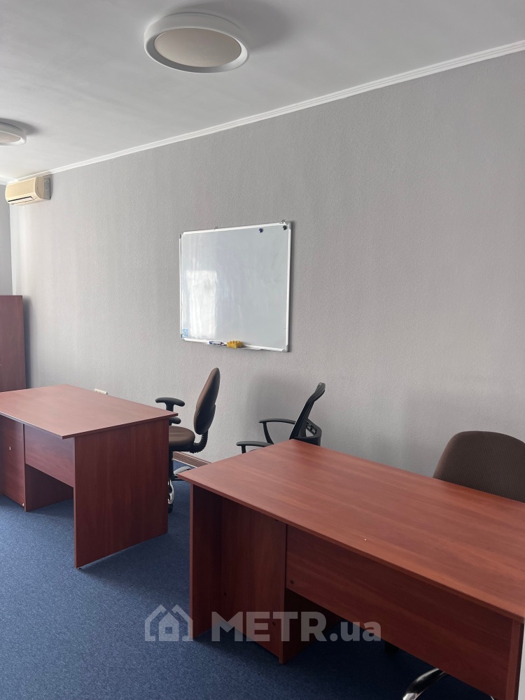 Фото коммерческой недвижимости, г. Одесса, ул. Тенистая 15 (21541-7)