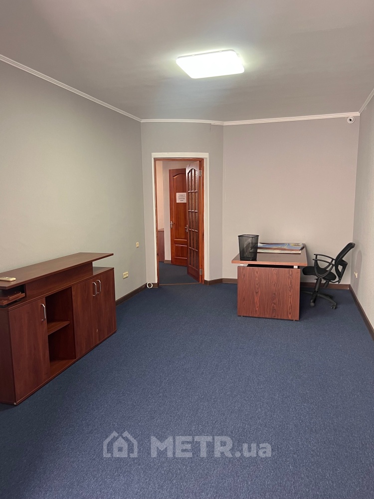 Фото коммерческой недвижимости, г. Одесса, ул. Тенистая 15 (21541-6)
