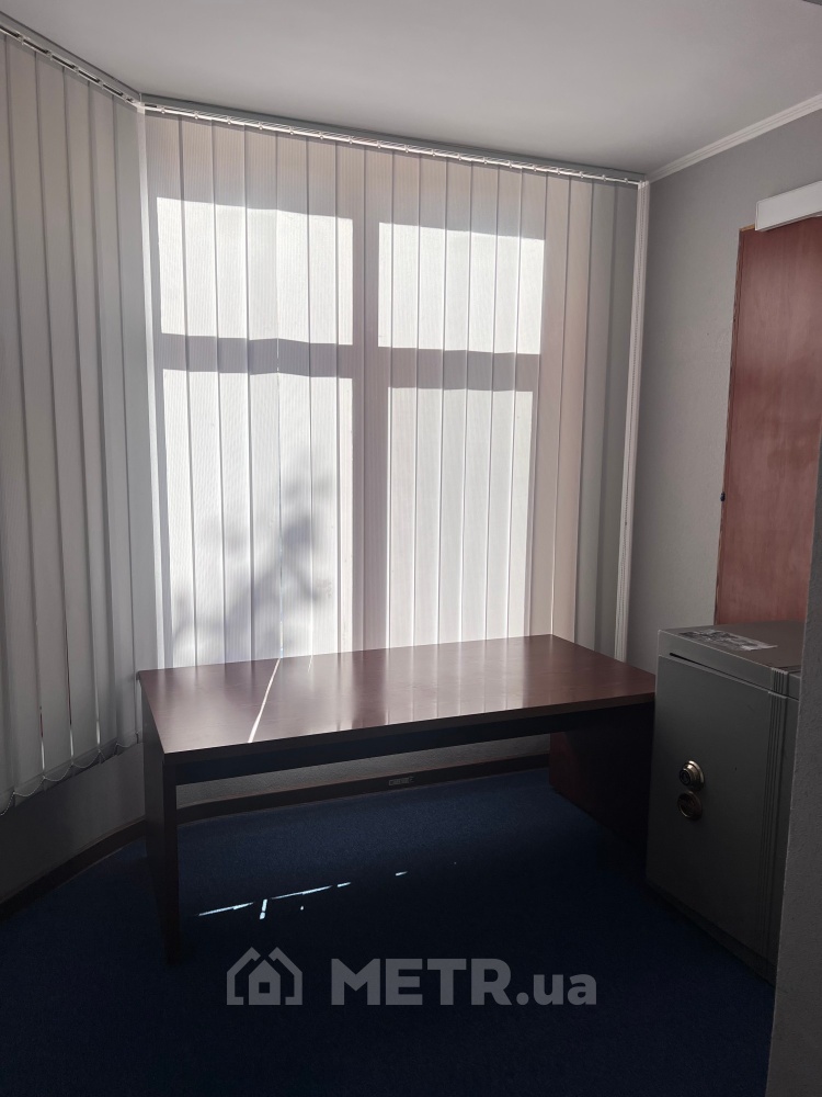 Фото коммерческой недвижимости, г. Одесса, ул. Тенистая 15 (21541-14)