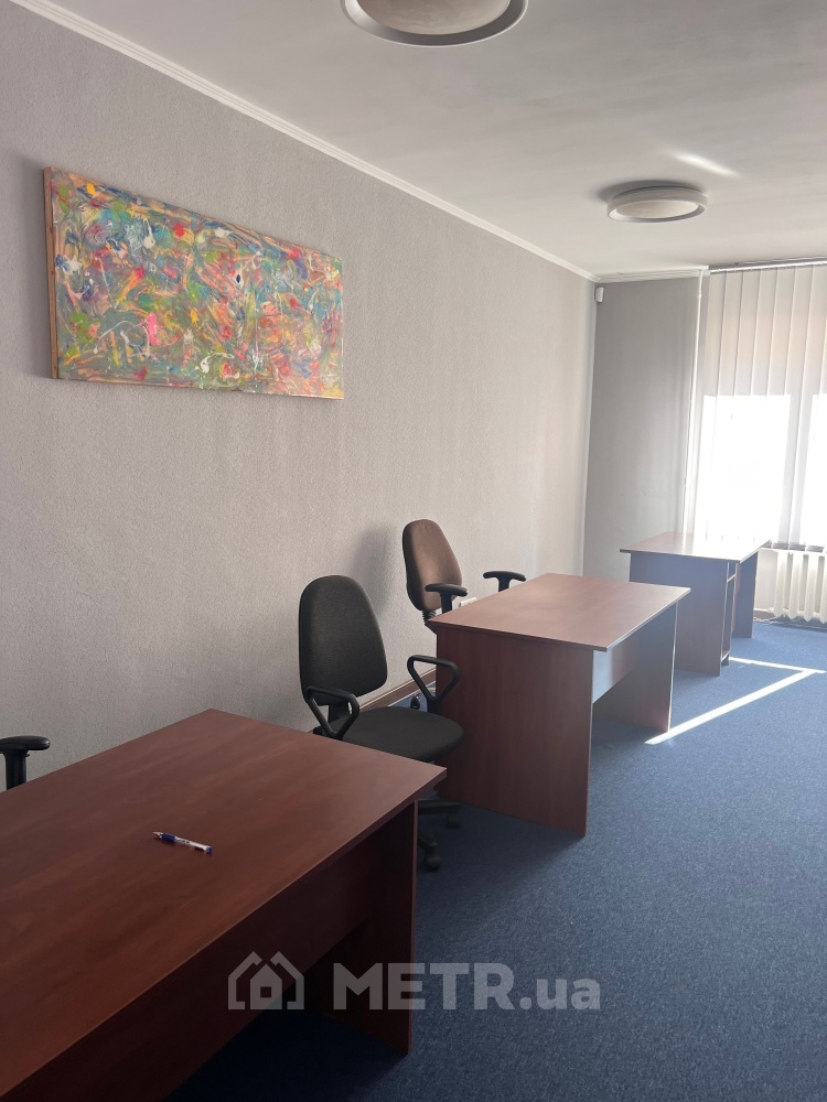 Фото коммерческой недвижимости, г. Одесса, ул. Тенистая 15 (21541-13)