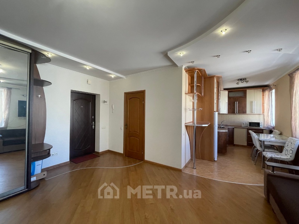 Фото квартиры, г. Одесса, ул. Дюковская 8 (21546-13)