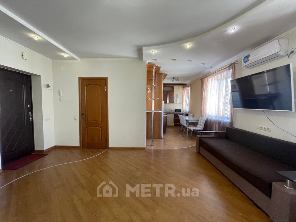 Фото квартиры, г. Одесса, ул. Дюковская 8 (21546-10)