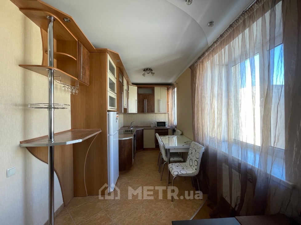 Фото квартиры, г. Одесса, ул. Дюковская 8 (21546-12)