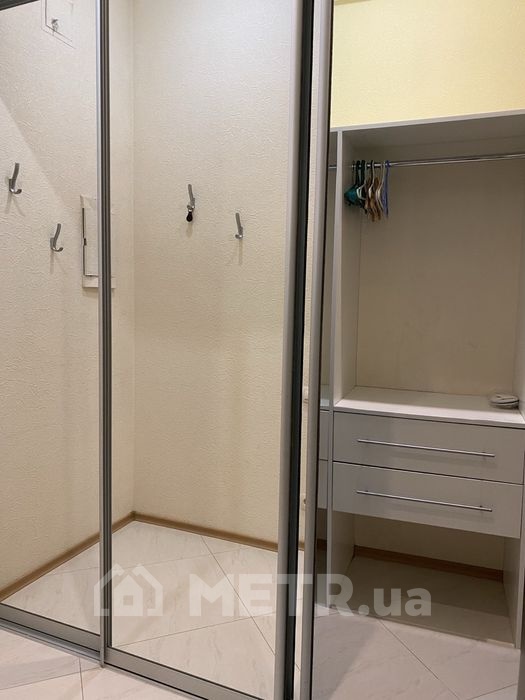 Фото квартиры, г. Одесса, Гагаринское Плато 5/3 (21553-8)