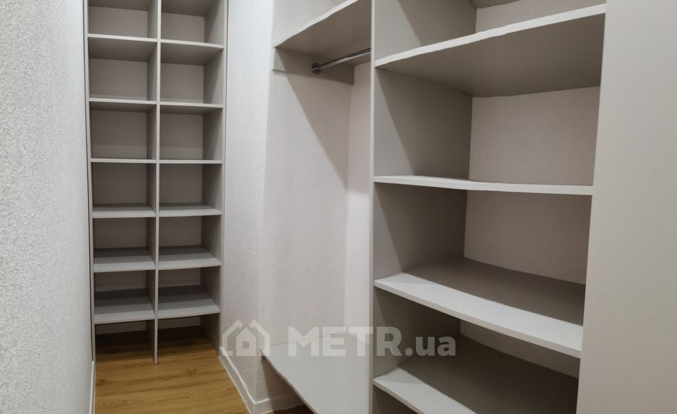 Фото квартиры, г. Одесса, ул. Краснова 3 (СТР) (21556-5)