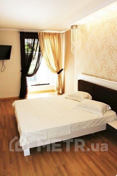 Фото квартиры, г. Одесса, ул. Дерибасовская 10 (21572-5)