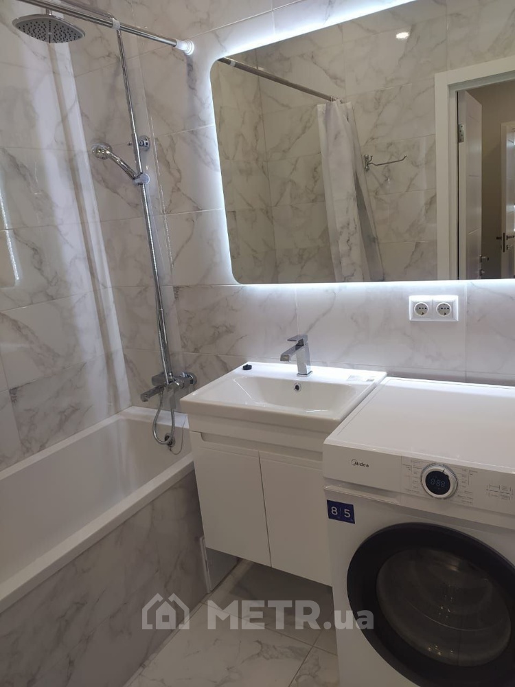 Фото квартиры, с. Фонтанка, ул. Чехова 2 (21618-9)