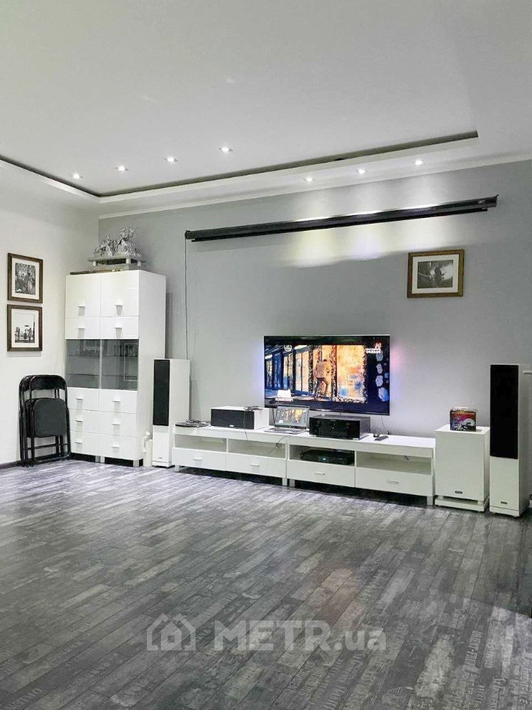 Фото части дома, с. Фонтанка, Фреш таун, ул. Парковая 7 (21620-4)