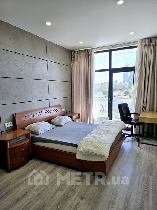 Фото квартиры, г. Одесса, Гагаринское Плато 4/5 (21656-2)