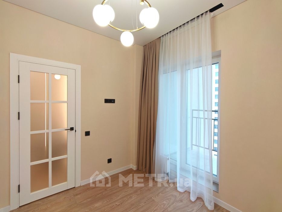 Фото квартиры, г. Одесса, ул. Краснова 3 (СТР) (21667-4)