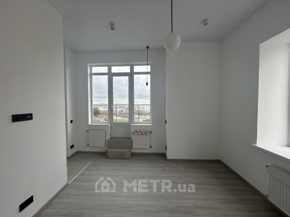 Фото квартиры, г. Черноморск, ул. Хантадзе 1 (21716-2)