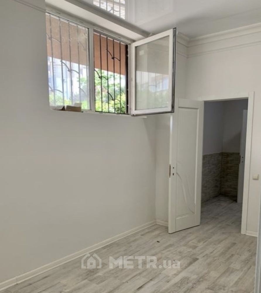 Фото коммерческой недвижимости, г. Черноморск, ул. 1 Мая (21729-7)