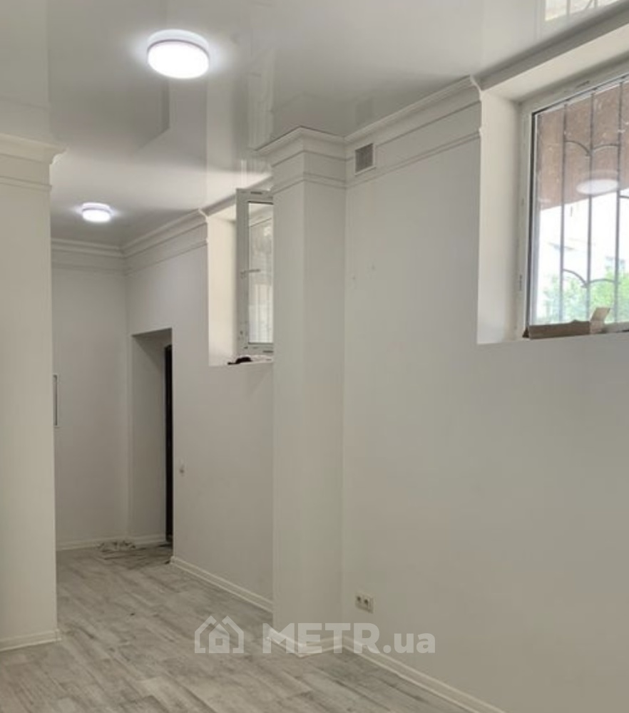 Фото коммерческой недвижимости, г. Черноморск, ул. 1 Мая (21729-8)