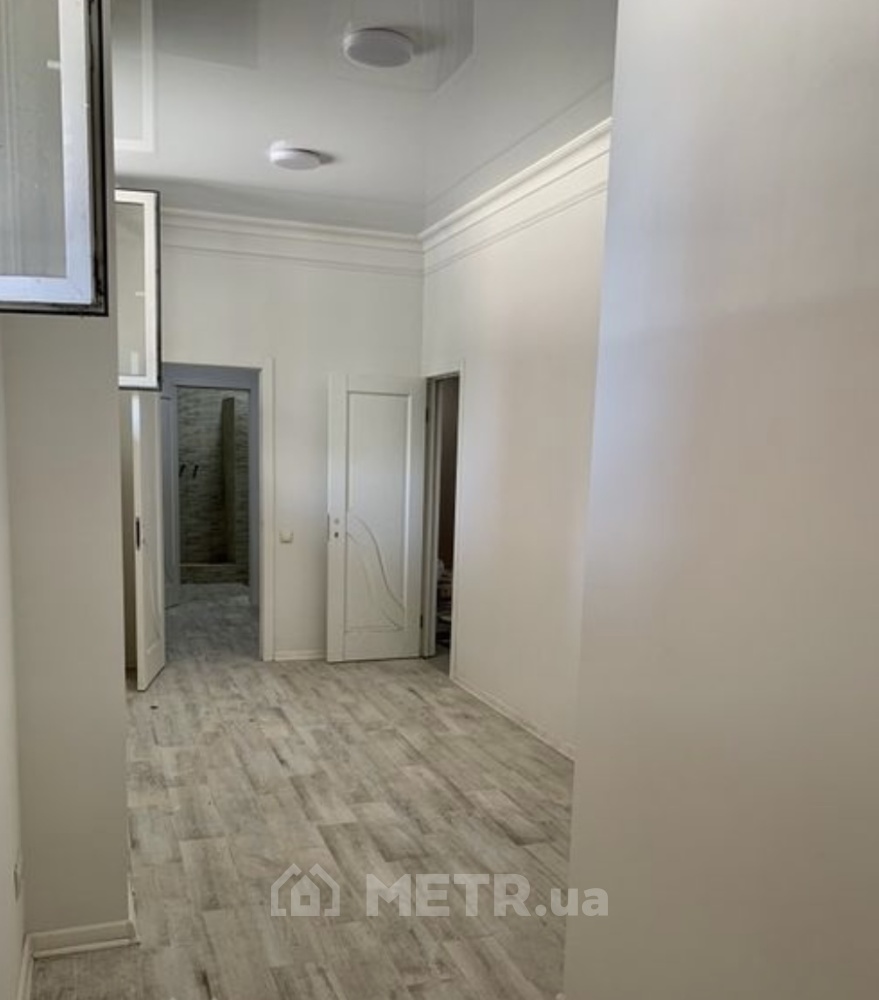 Фото коммерческой недвижимости, г. Черноморск, ул. 1 Мая (21729-10)