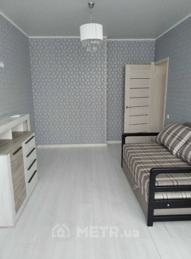 Фото квартиры, г. Черноморск, ул. Парусная 18 (21731-8)