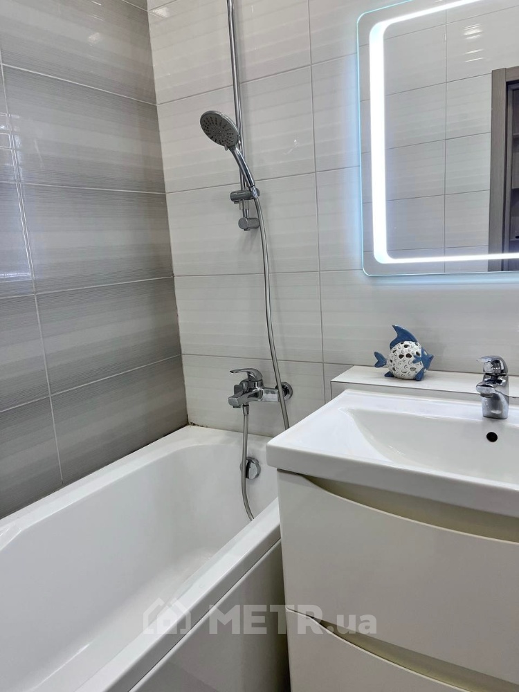 Фото квартиры, г. Одесса, ул. Среднефонтанская 35 (21738-11)