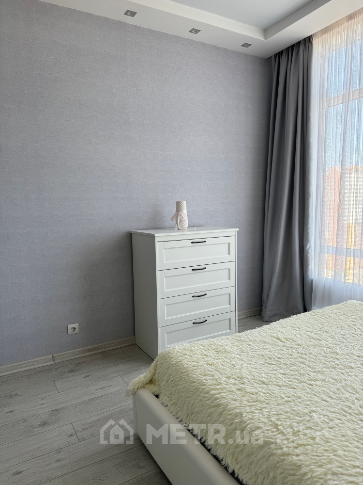 Фото квартиры, г. Одесса, ул. Среднефонтанская 35 (21738-8)