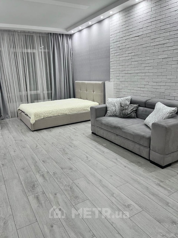 Фото квартиры, г. Одесса, ул. Среднефонтанская 35 (21738-6)